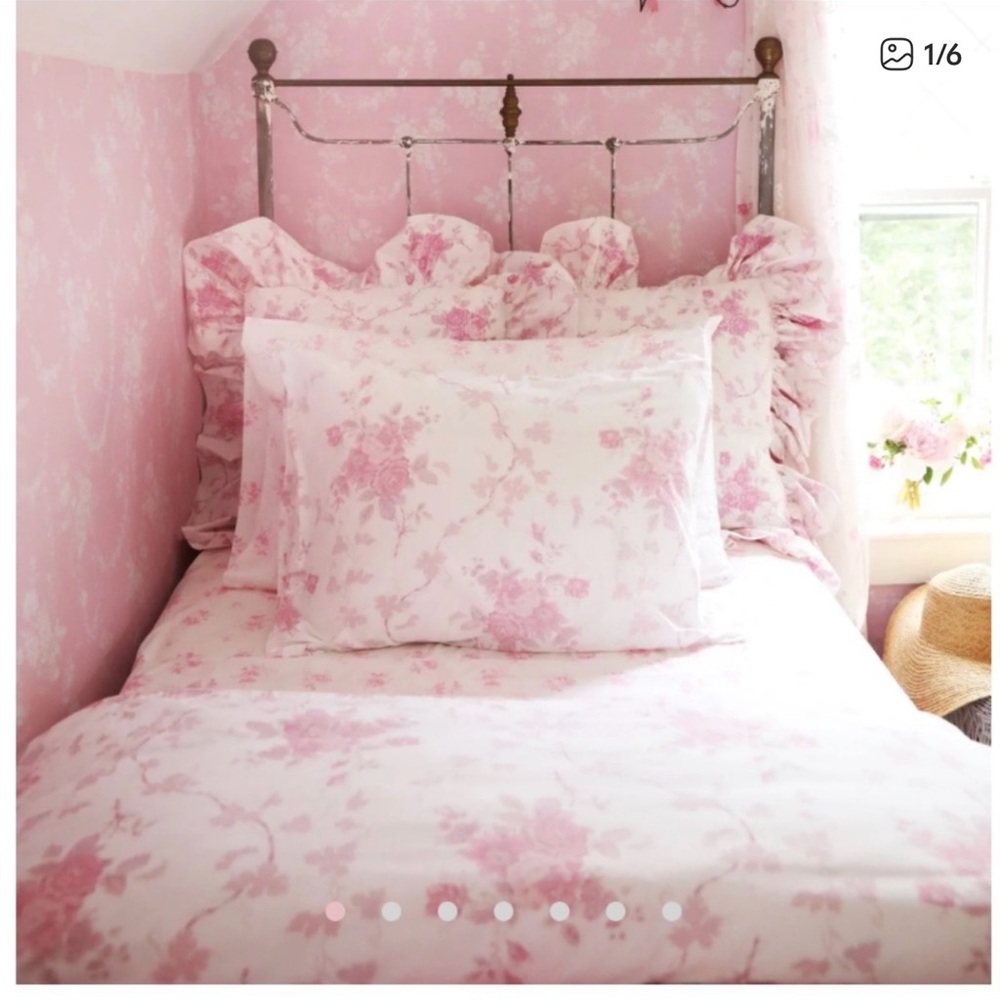 LOVE SHACK FANCY/ F/Q BEDDING/ La Vie En Rose Duvet Cover &  2 Shams